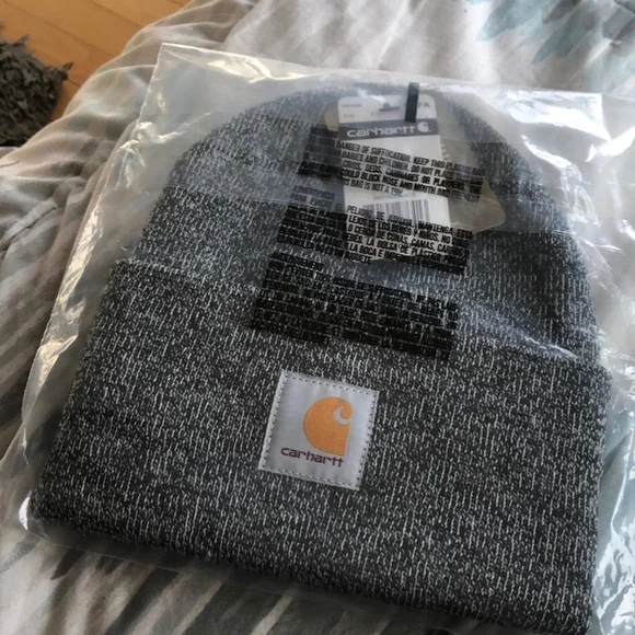 - WOMANS ✖️NEW STOCK ⭐️CARHARTT hat cap beanie - Picture 2 of 4